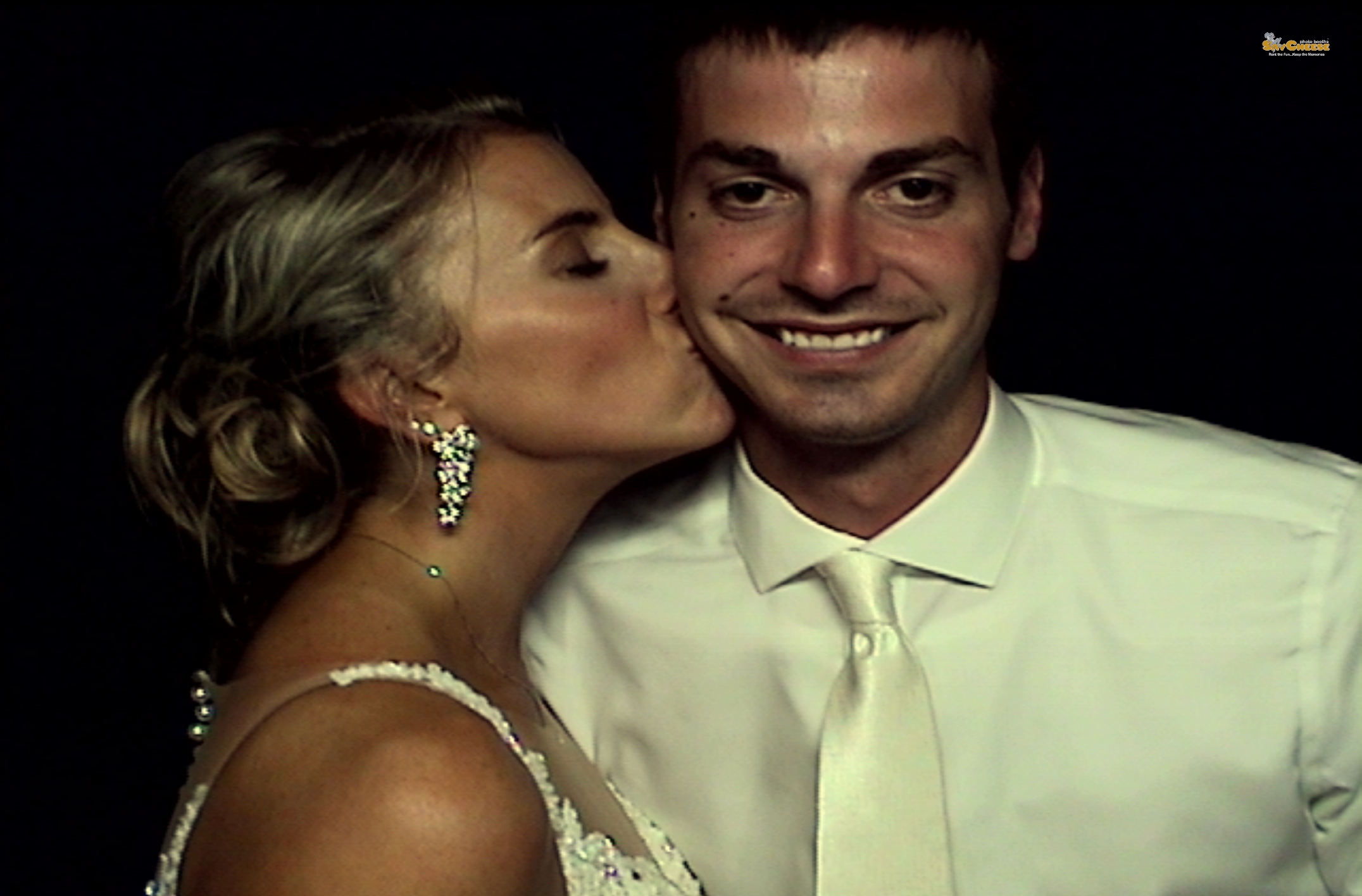 Skubon wedding  | View more photos from the event at gallery.saycheesephotobooth.com/u/SayCheesePhotoBooth/Skubon-wedding