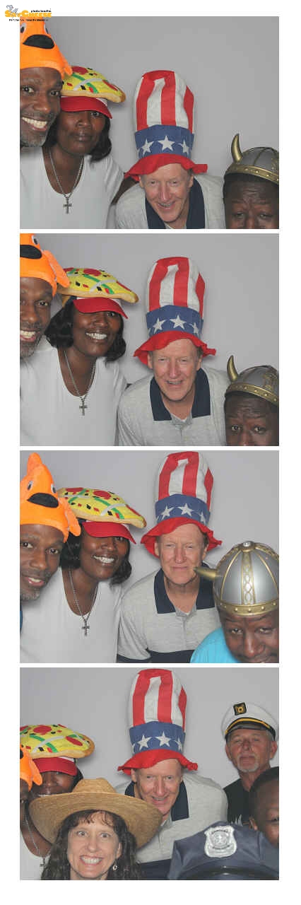 Smuckers  | View more photos from the event at gallery.saycheesephotobooth.com/u/SayCheesePhotoBooth/Smuckers