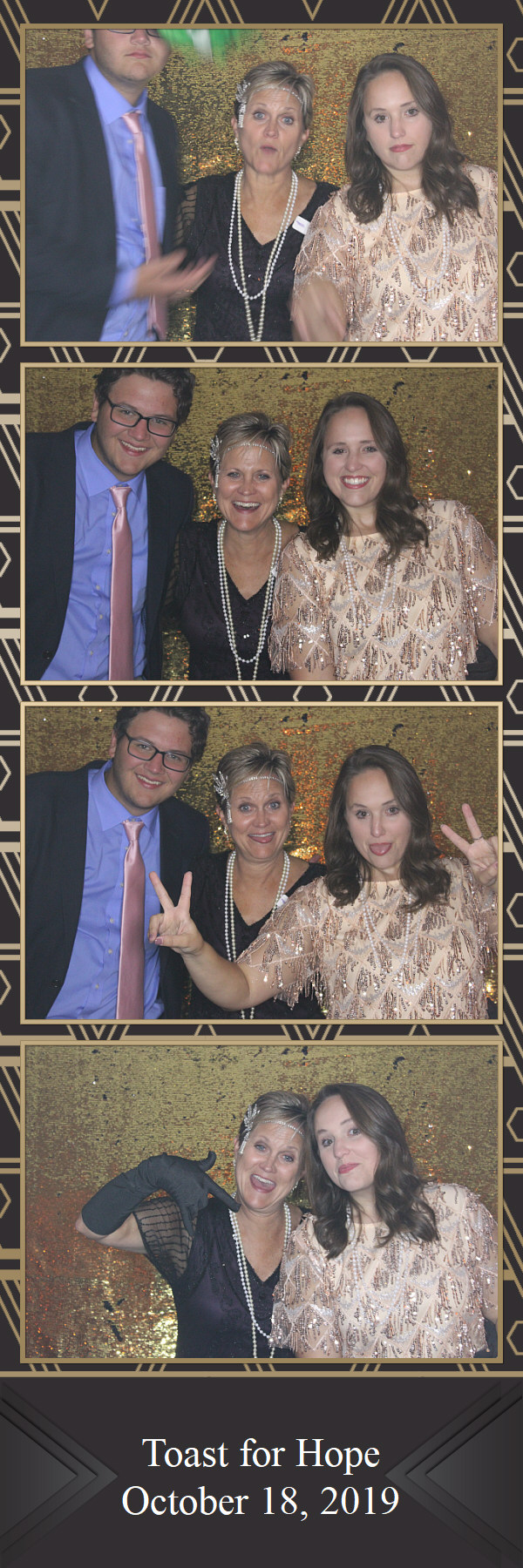 Toast for Hope  | View more photos from the event at gallery.saycheesephotobooth.com/u/SayCheesePhotoBooth/Toast-for-Hope