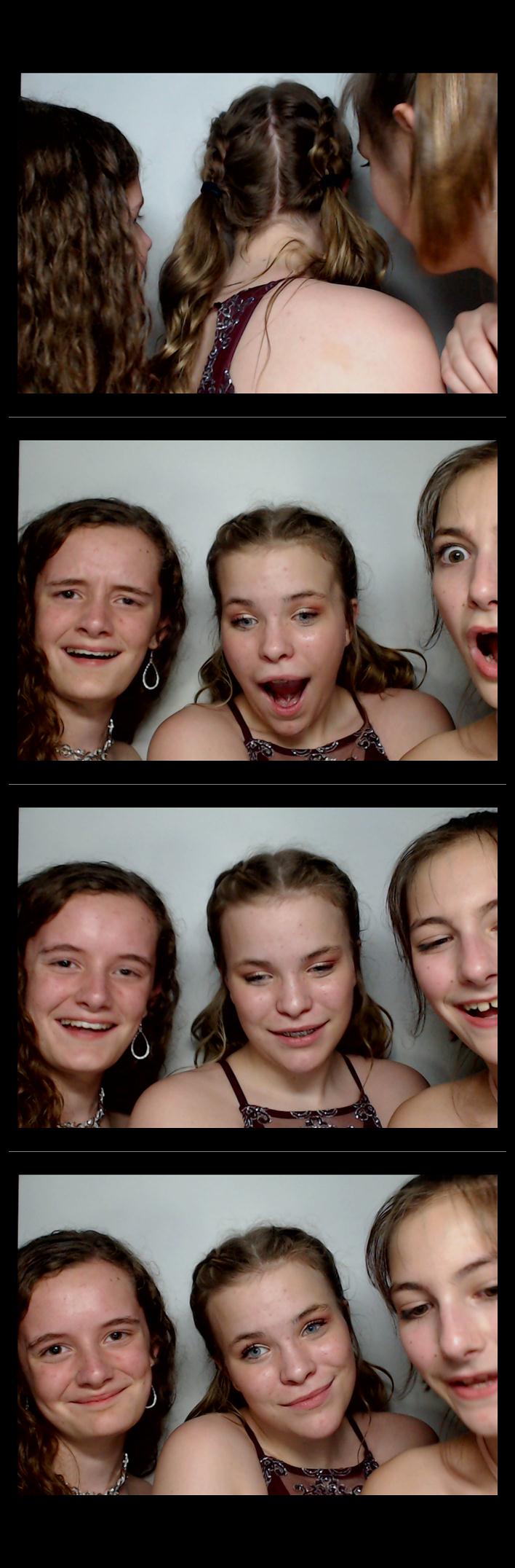 Turkeyfoot Middle 8th Grade Graduation | View more photos from the event at gallery.saycheesephotobooth.com/u/SayCheesePhotoBooth/Turkeyfoot-Middle-8th-Grade-Graduation