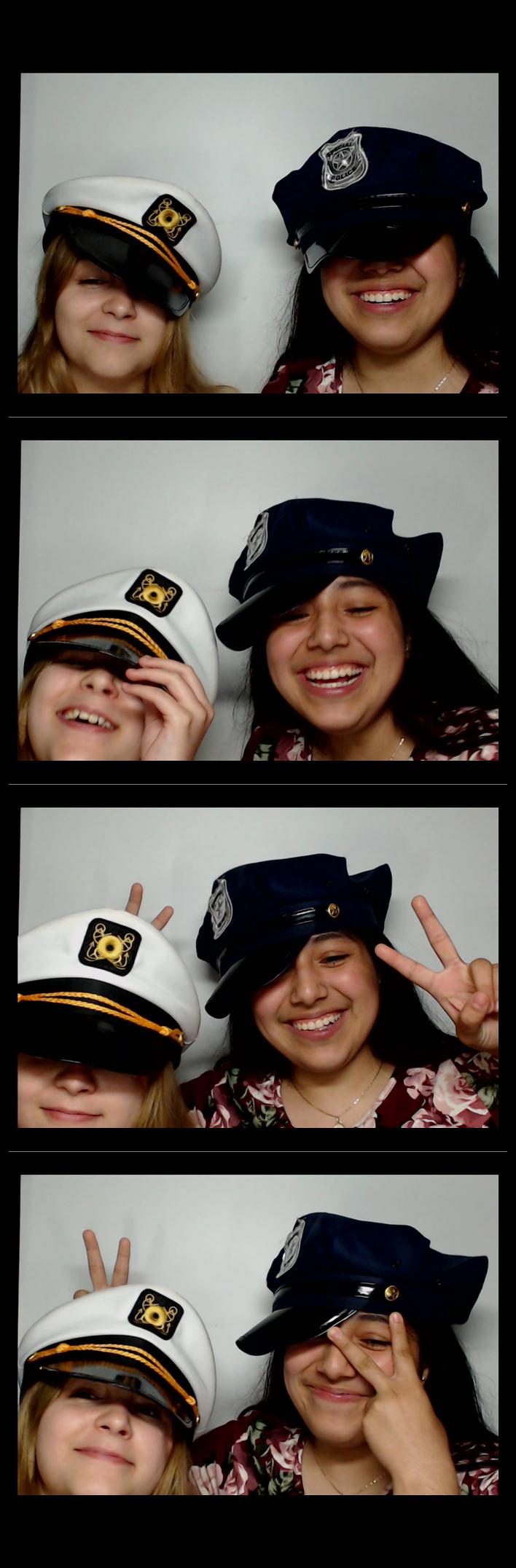Turkeyfoot Middle 8th Grade Graduation | View more photos from the event at gallery.saycheesephotobooth.com/u/SayCheesePhotoBooth/Turkeyfoot-Middle-8th-Grade-Graduation