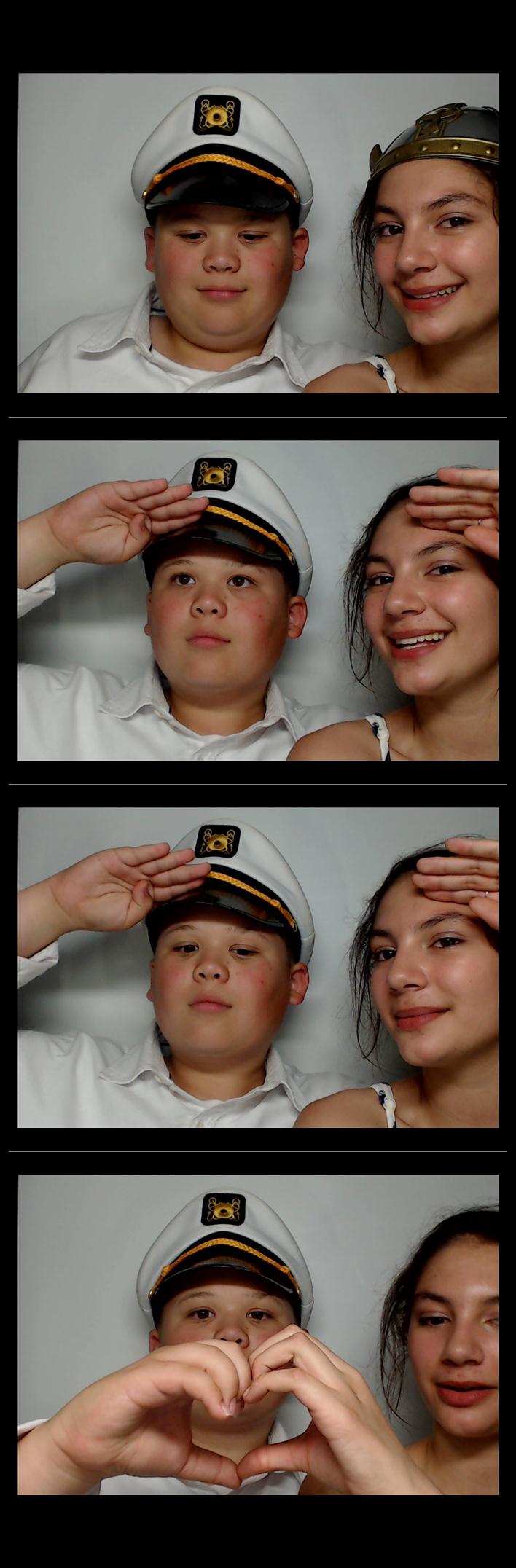 Turkeyfoot Middle 8th Grade Graduation | View more photos from the event at gallery.saycheesephotobooth.com/u/SayCheesePhotoBooth/Turkeyfoot-Middle-8th-Grade-Graduation