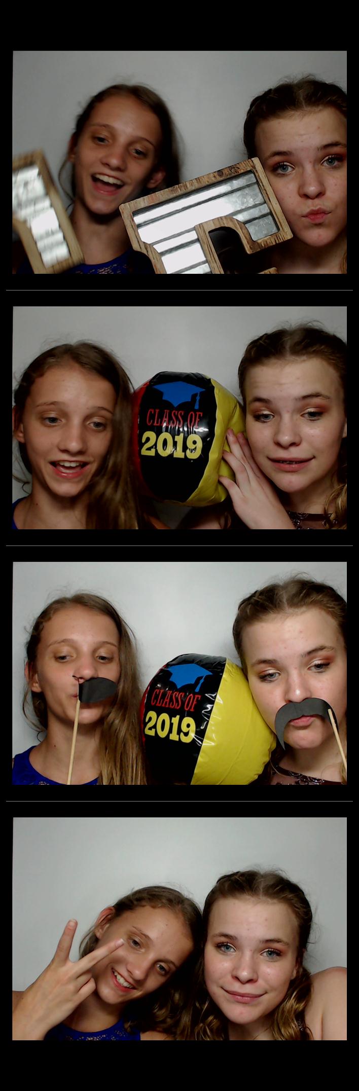 Turkeyfoot Middle 8th Grade Graduation | View more photos from the event at gallery.saycheesephotobooth.com/u/SayCheesePhotoBooth/Turkeyfoot-Middle-8th-Grade-Graduation