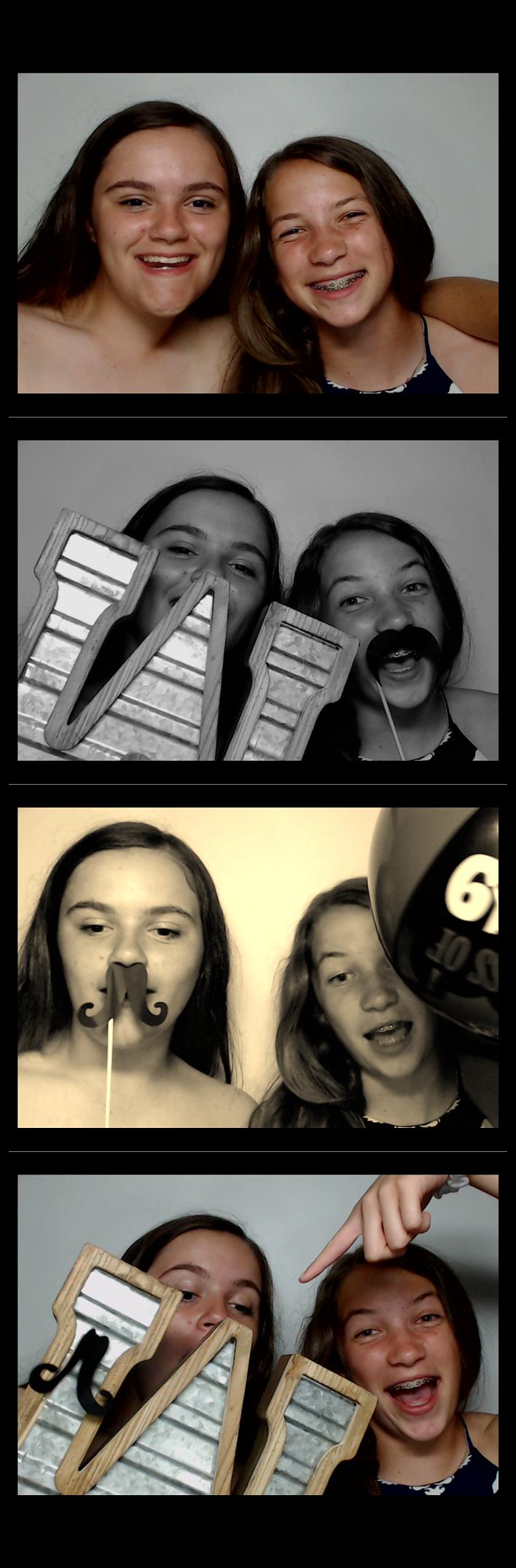 Turkeyfoot Middle 8th Grade Graduation | View more photos from the event at gallery.saycheesephotobooth.com/u/SayCheesePhotoBooth/Turkeyfoot-Middle-8th-Grade-Graduation