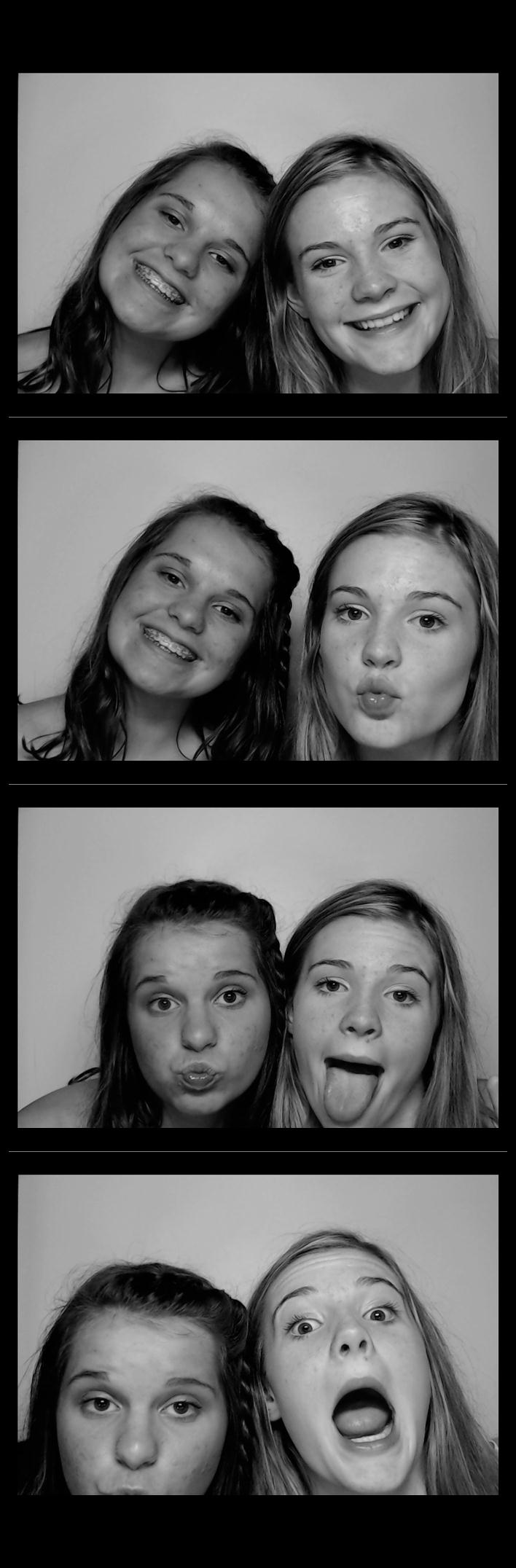 Turkeyfoot Middle 8th Grade Graduation | View more photos from the event at gallery.saycheesephotobooth.com/u/SayCheesePhotoBooth/Turkeyfoot-Middle-8th-Grade-Graduation