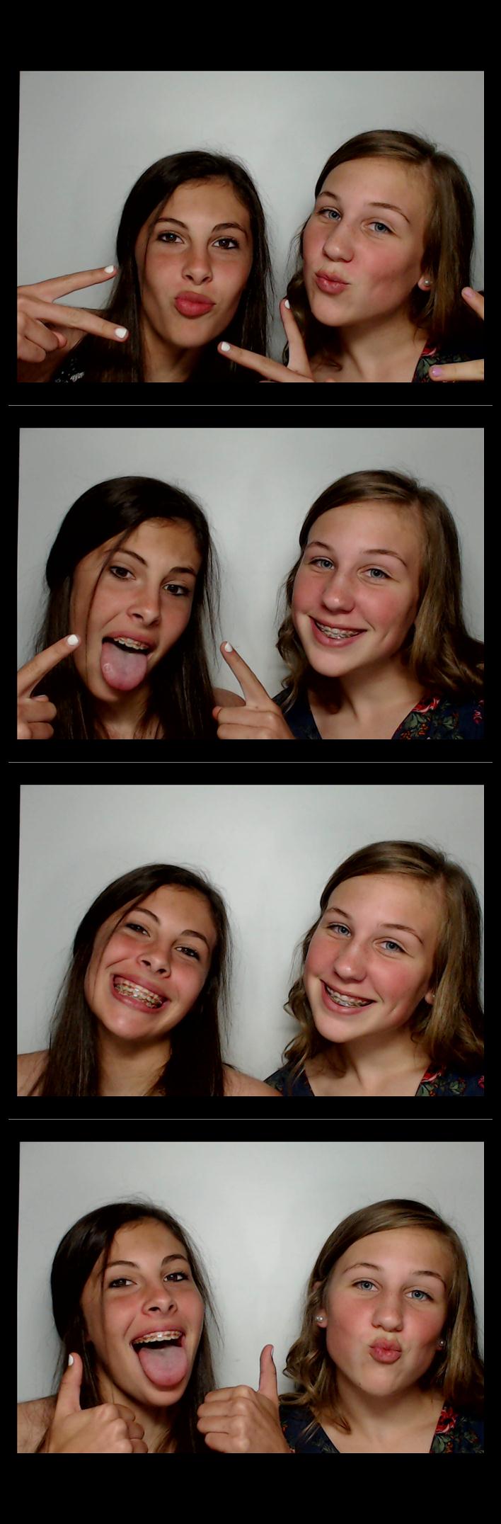 Turkeyfoot Middle 8th Grade Graduation | View more photos from the event at gallery.saycheesephotobooth.com/u/SayCheesePhotoBooth/Turkeyfoot-Middle-8th-Grade-Graduation