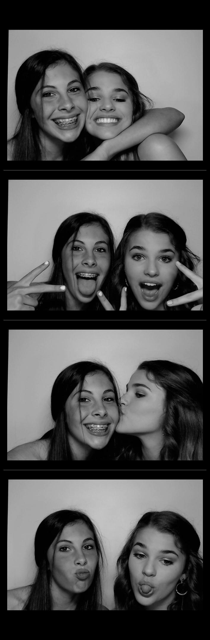 Turkeyfoot Middle 8th Grade Graduation | View more photos from the event at gallery.saycheesephotobooth.com/u/SayCheesePhotoBooth/Turkeyfoot-Middle-8th-Grade-Graduation