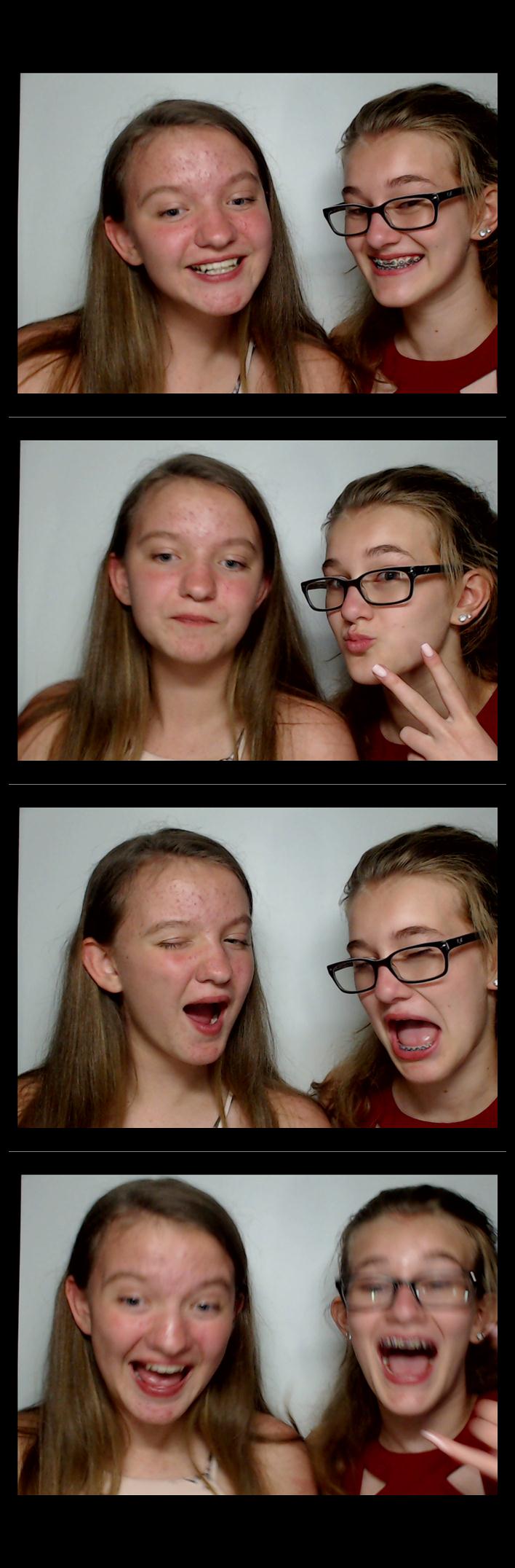 Turkeyfoot Middle 8th Grade Graduation | View more photos from the event at gallery.saycheesephotobooth.com/u/SayCheesePhotoBooth/Turkeyfoot-Middle-8th-Grade-Graduation