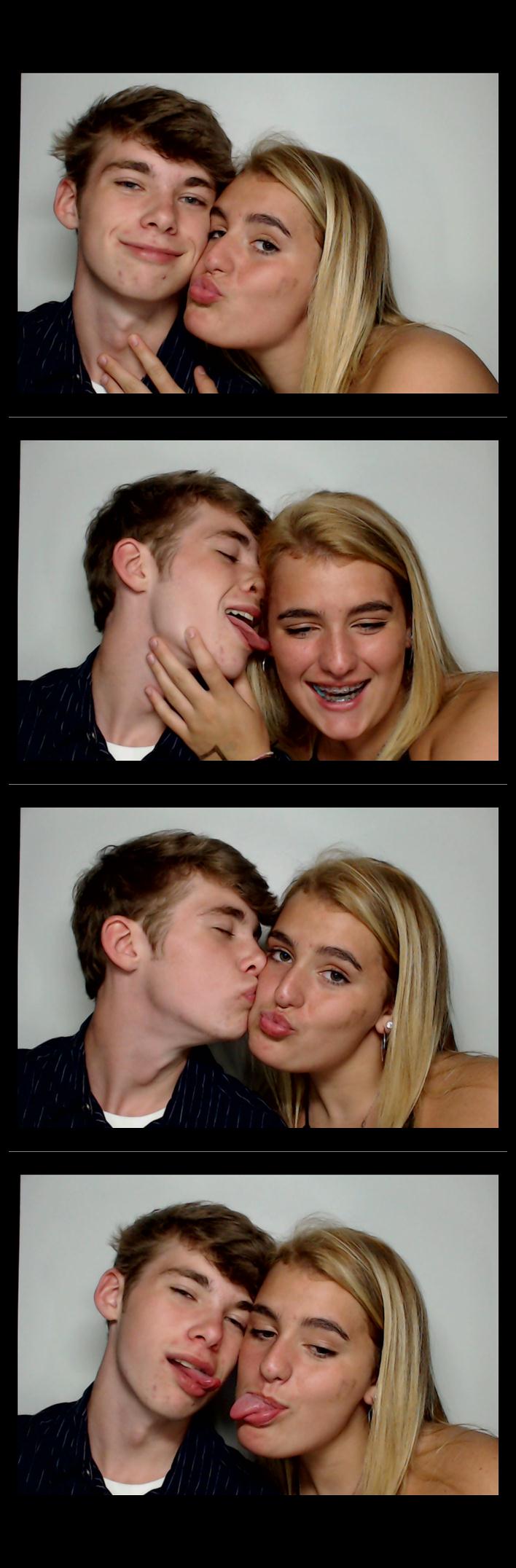 Turkeyfoot Middle 8th Grade Graduation | View more photos from the event at gallery.saycheesephotobooth.com/u/SayCheesePhotoBooth/Turkeyfoot-Middle-8th-Grade-Graduation