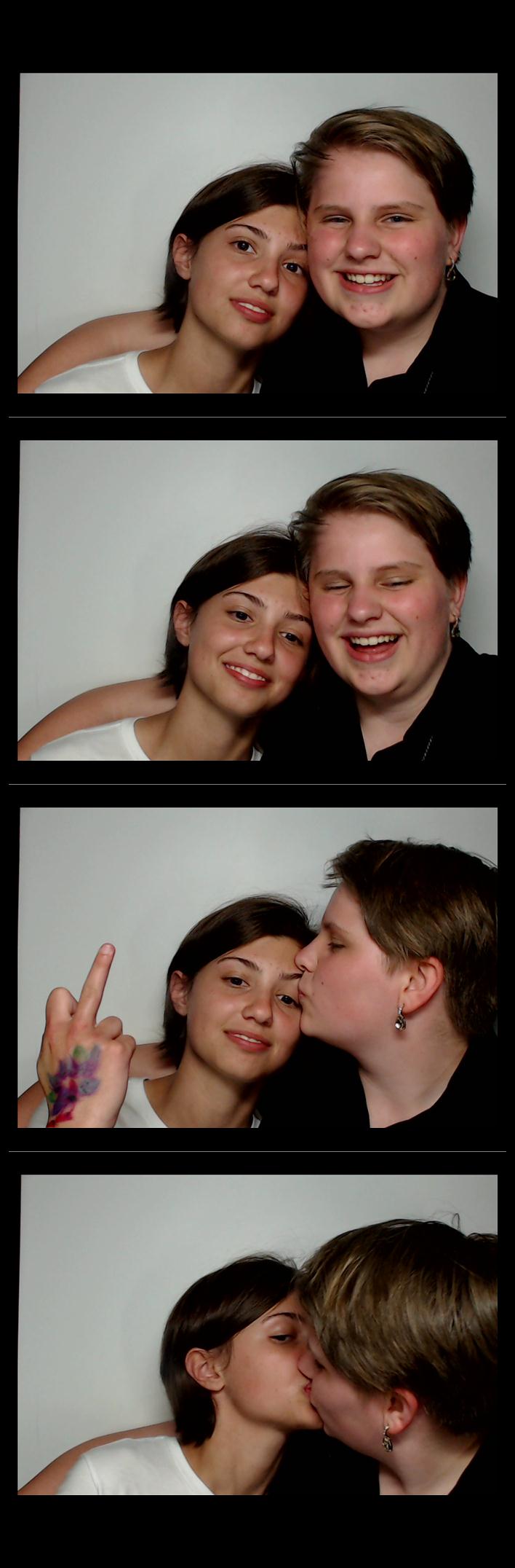 Turkeyfoot Middle 8th Grade Graduation | View more photos from the event at gallery.saycheesephotobooth.com/u/SayCheesePhotoBooth/Turkeyfoot-Middle-8th-Grade-Graduation