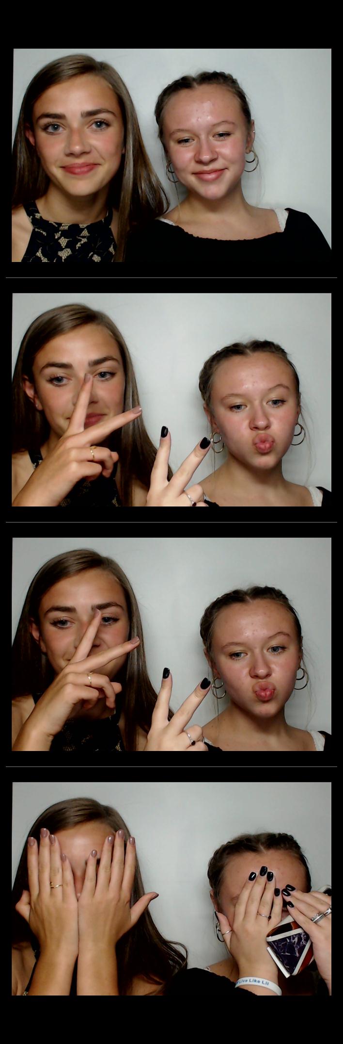 Turkeyfoot Middle 8th Grade Graduation | View more photos from the event at gallery.saycheesephotobooth.com/u/SayCheesePhotoBooth/Turkeyfoot-Middle-8th-Grade-Graduation