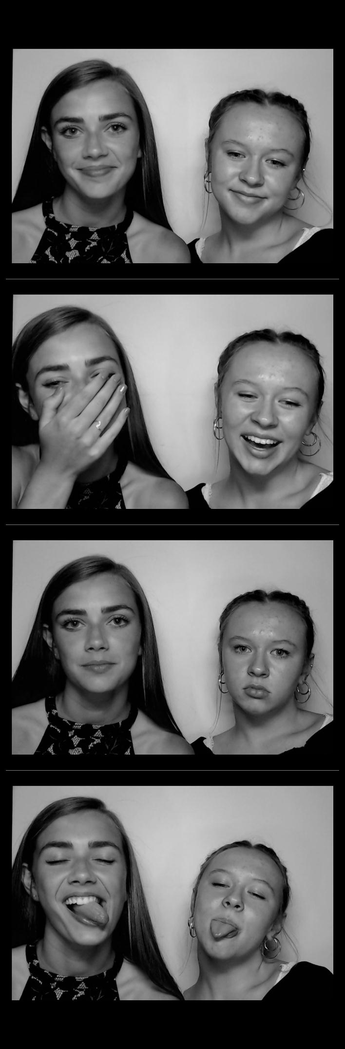Turkeyfoot Middle 8th Grade Graduation | View more photos from the event at gallery.saycheesephotobooth.com/u/SayCheesePhotoBooth/Turkeyfoot-Middle-8th-Grade-Graduation