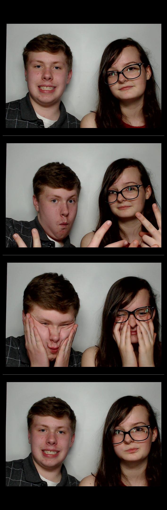 Turkeyfoot Middle 8th Grade Graduation | View more photos from the event at gallery.saycheesephotobooth.com/u/SayCheesePhotoBooth/Turkeyfoot-Middle-8th-Grade-Graduation