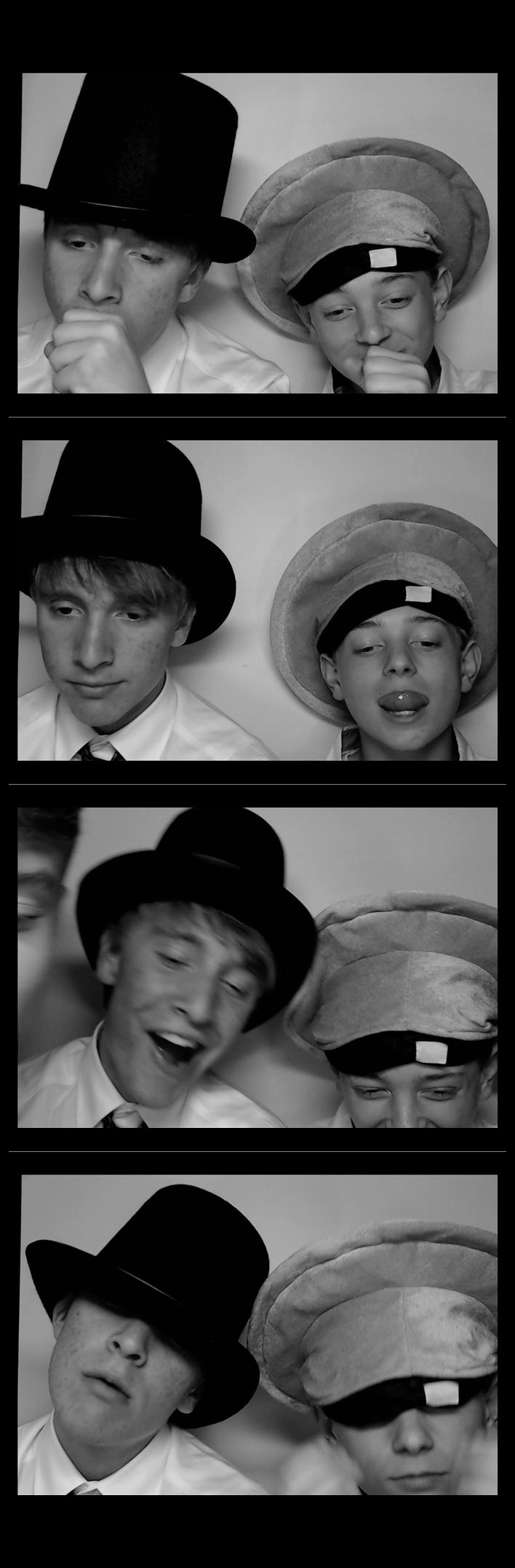 Turkeyfoot Middle 8th Grade Graduation | View more photos from the event at gallery.saycheesephotobooth.com/u/SayCheesePhotoBooth/Turkeyfoot-Middle-8th-Grade-Graduation