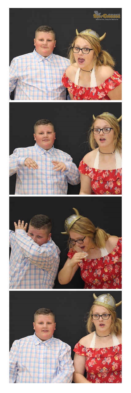 Turkeyfoot Middle 8th Grade Graduation | View more photos from the event at gallery.saycheesephotobooth.com/u/SayCheesePhotoBooth/Turkeyfoot-Middle-8th-Grade-Graduation