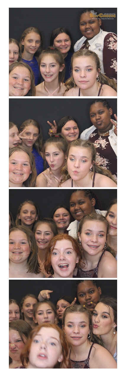 Turkeyfoot Middle 8th Grade Graduation | View more photos from the event at gallery.saycheesephotobooth.com/u/SayCheesePhotoBooth/Turkeyfoot-Middle-8th-Grade-Graduation