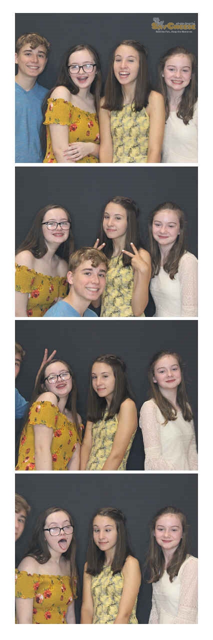 Turkeyfoot Middle 8th Grade Graduation | View more photos from the event at gallery.saycheesephotobooth.com/u/SayCheesePhotoBooth/Turkeyfoot-Middle-8th-Grade-Graduation