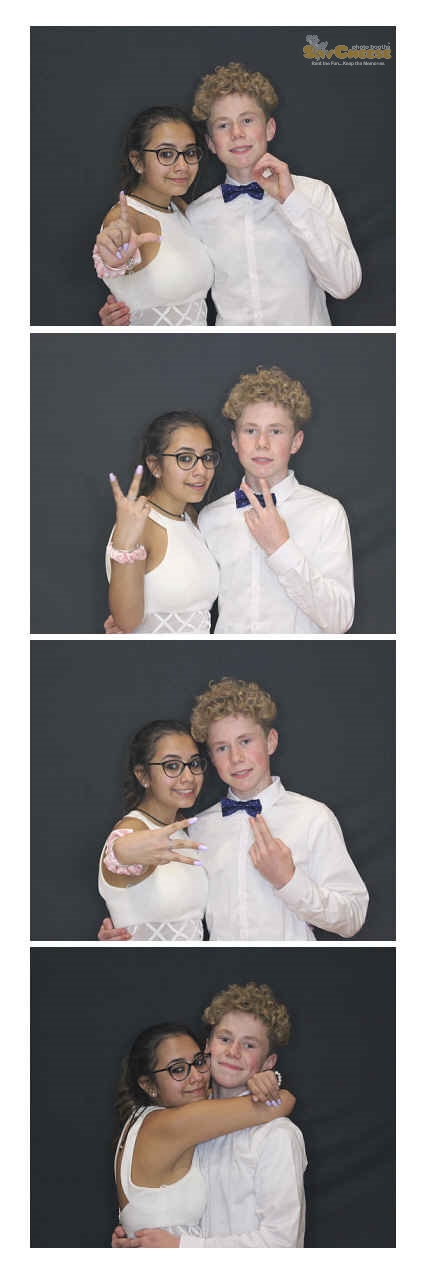 Turkeyfoot Middle 8th Grade Graduation | View more photos from the event at gallery.saycheesephotobooth.com/u/SayCheesePhotoBooth/Turkeyfoot-Middle-8th-Grade-Graduation
