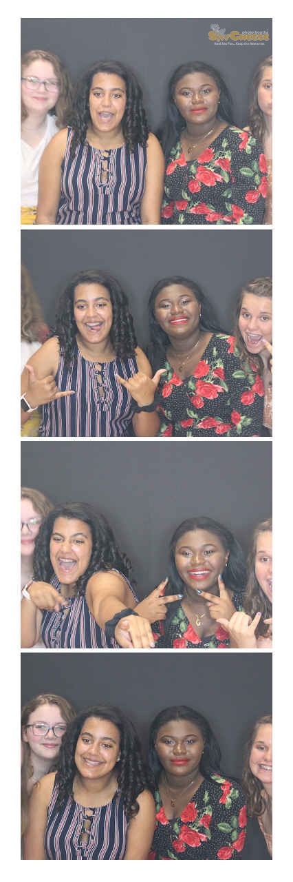 Turkeyfoot Middle 8th Grade Graduation | View more photos from the event at gallery.saycheesephotobooth.com/u/SayCheesePhotoBooth/Turkeyfoot-Middle-8th-Grade-Graduation