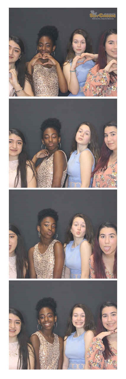 Turkeyfoot Middle 8th Grade Graduation | View more photos from the event at gallery.saycheesephotobooth.com/u/SayCheesePhotoBooth/Turkeyfoot-Middle-8th-Grade-Graduation