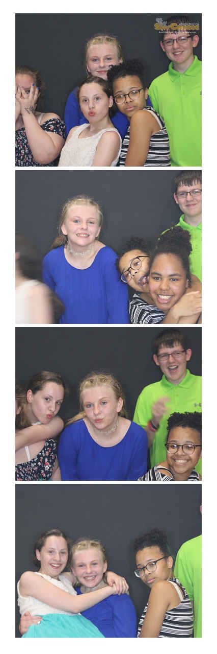 Turkeyfoot Middle 8th Grade Graduation | View more photos from the event at gallery.saycheesephotobooth.com/u/SayCheesePhotoBooth/Turkeyfoot-Middle-8th-Grade-Graduation