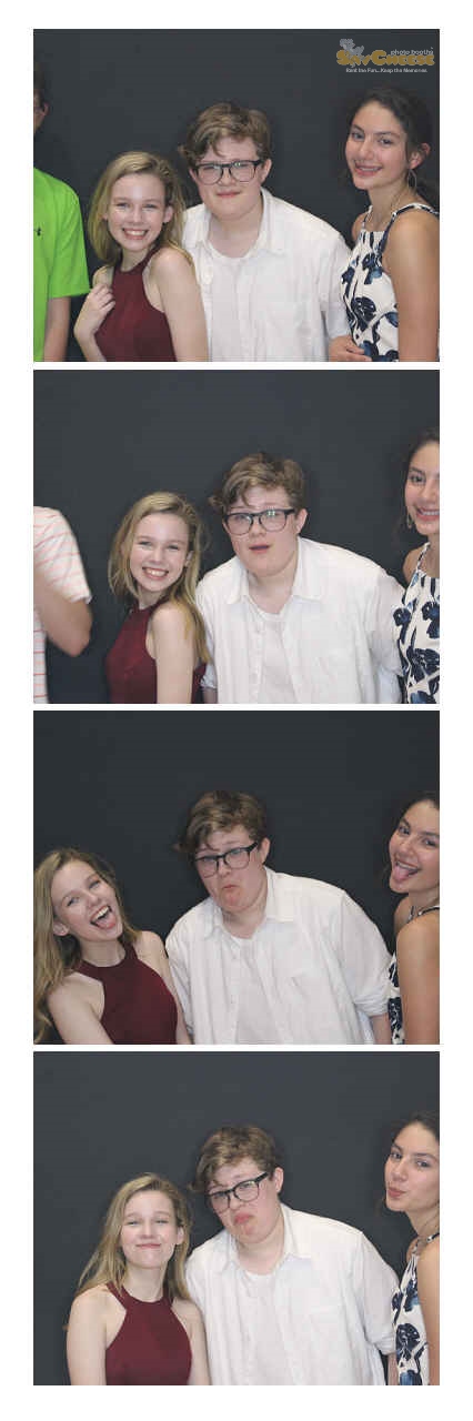 Turkeyfoot Middle 8th Grade Graduation | View more photos from the event at gallery.saycheesephotobooth.com/u/SayCheesePhotoBooth/Turkeyfoot-Middle-8th-Grade-Graduation