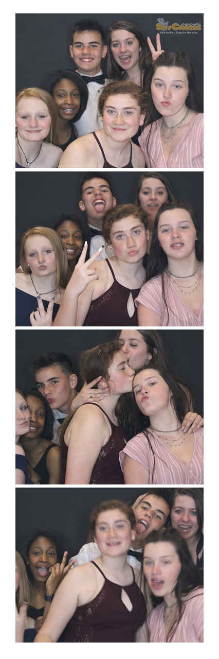Turkeyfoot Middle 8th Grade Graduation | View more photos from the event at gallery.saycheesephotobooth.com/u/SayCheesePhotoBooth/Turkeyfoot-Middle-8th-Grade-Graduation
