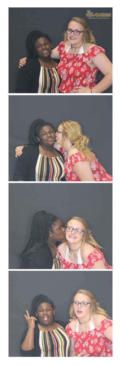 Turkeyfoot Middle 8th Grade Graduation | View more photos from the event at gallery.saycheesephotobooth.com/u/SayCheesePhotoBooth/Turkeyfoot-Middle-8th-Grade-Graduation