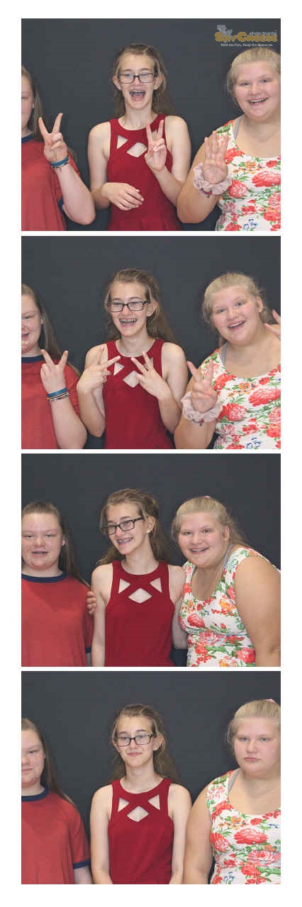 Turkeyfoot Middle 8th Grade Graduation | View more photos from the event at gallery.saycheesephotobooth.com/u/SayCheesePhotoBooth/Turkeyfoot-Middle-8th-Grade-Graduation