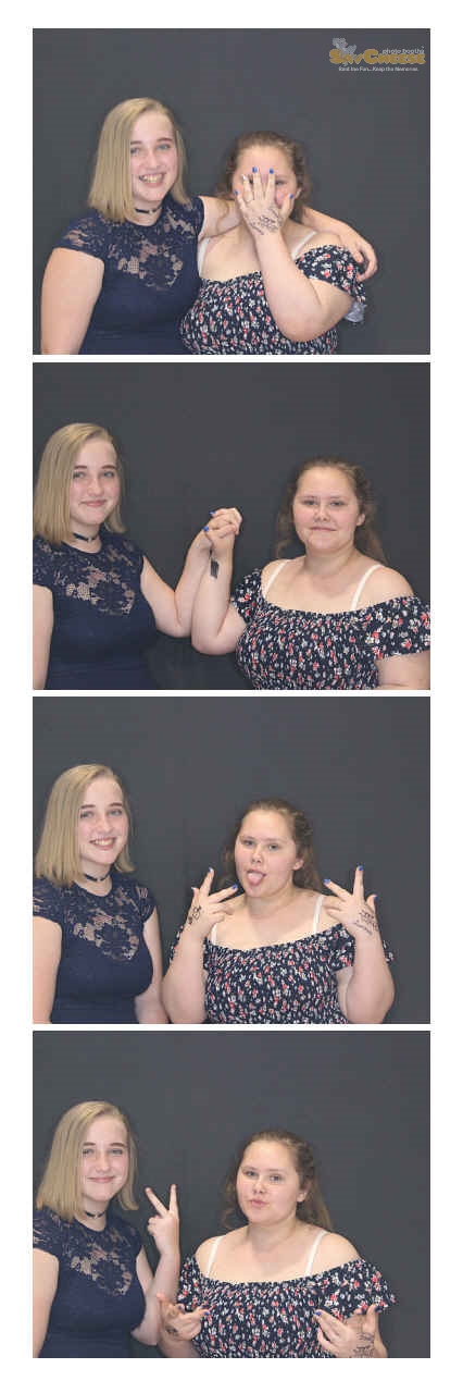 Turkeyfoot Middle 8th Grade Graduation | View more photos from the event at gallery.saycheesephotobooth.com/u/SayCheesePhotoBooth/Turkeyfoot-Middle-8th-Grade-Graduation