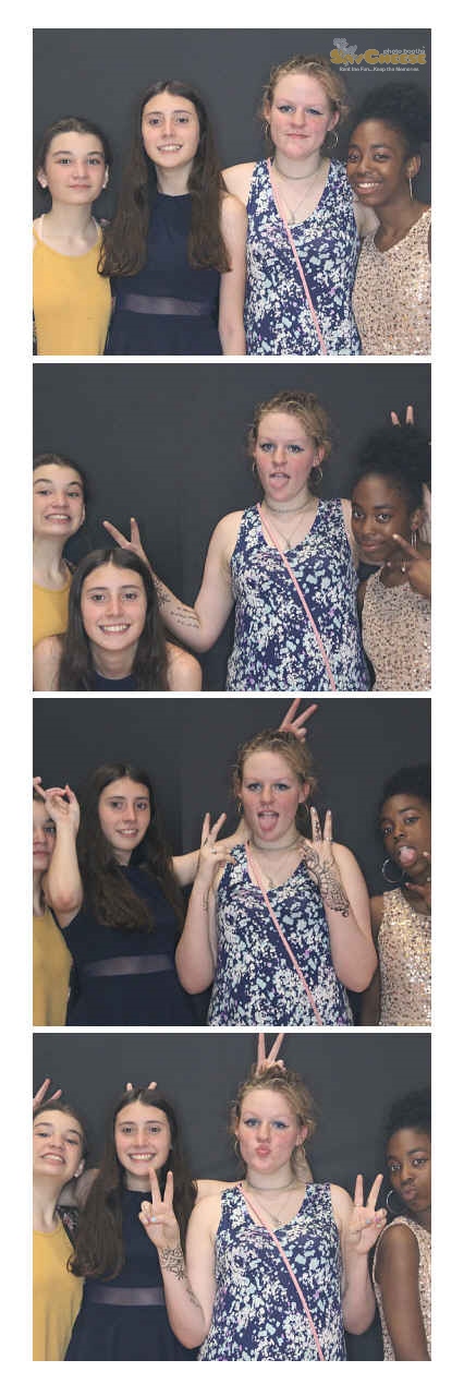 Turkeyfoot Middle 8th Grade Graduation | View more photos from the event at gallery.saycheesephotobooth.com/u/SayCheesePhotoBooth/Turkeyfoot-Middle-8th-Grade-Graduation
