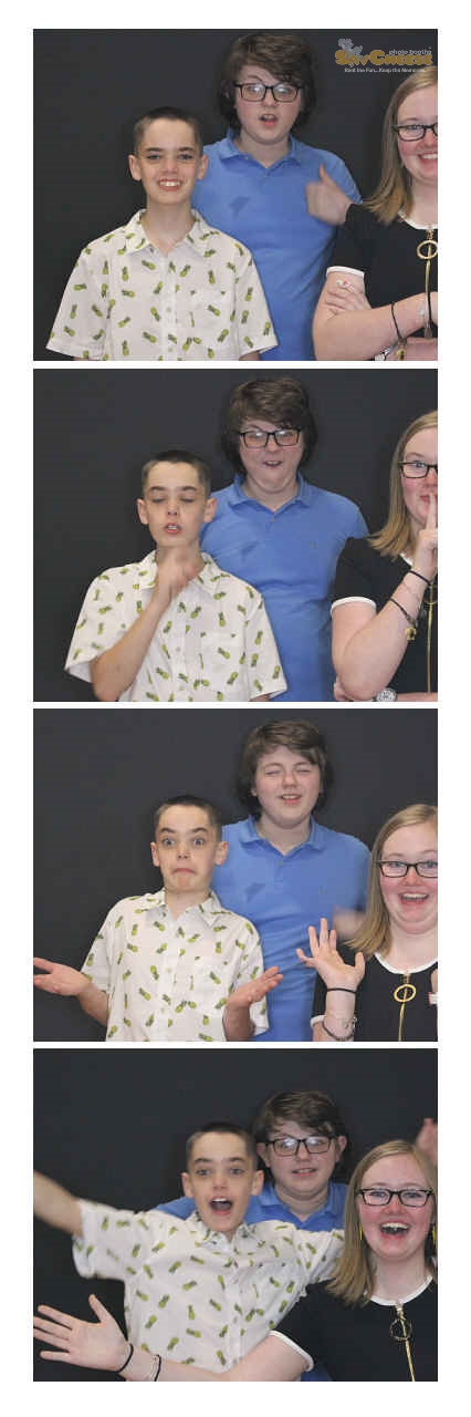 Turkeyfoot Middle 8th Grade Graduation | View more photos from the event at gallery.saycheesephotobooth.com/u/SayCheesePhotoBooth/Turkeyfoot-Middle-8th-Grade-Graduation