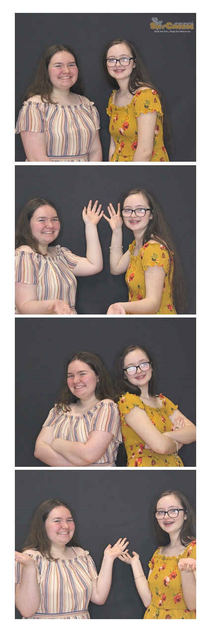 Turkeyfoot Middle 8th Grade Graduation | View more photos from the event at gallery.saycheesephotobooth.com/u/SayCheesePhotoBooth/Turkeyfoot-Middle-8th-Grade-Graduation