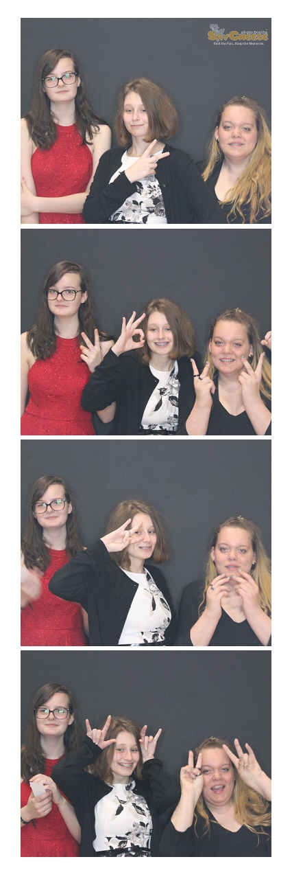 Turkeyfoot Middle 8th Grade Graduation | View more photos from the event at gallery.saycheesephotobooth.com/u/SayCheesePhotoBooth/Turkeyfoot-Middle-8th-Grade-Graduation