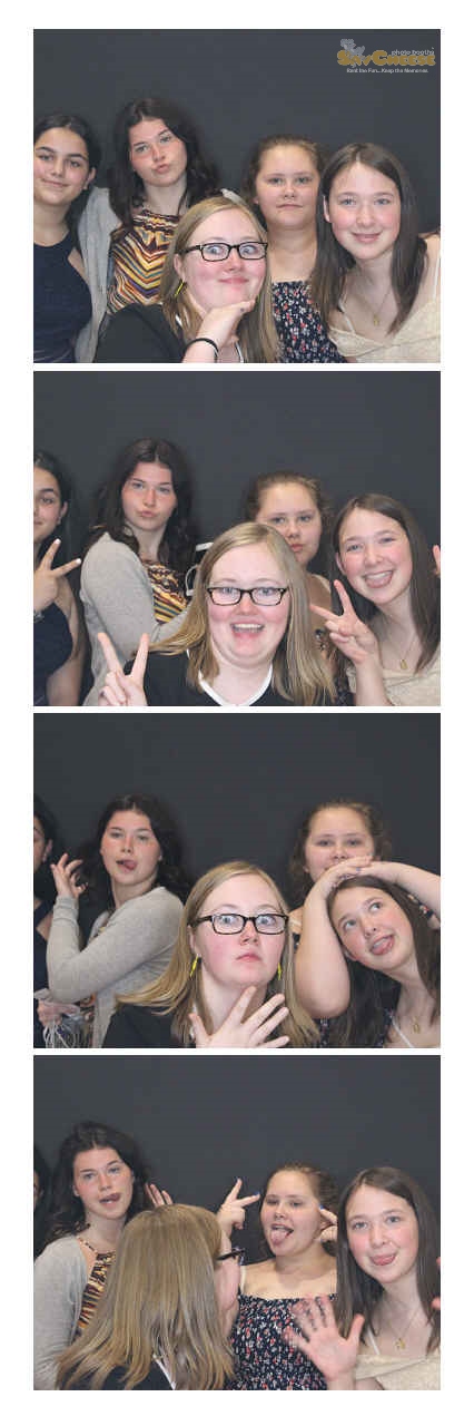 Turkeyfoot Middle 8th Grade Graduation | View more photos from the event at gallery.saycheesephotobooth.com/u/SayCheesePhotoBooth/Turkeyfoot-Middle-8th-Grade-Graduation