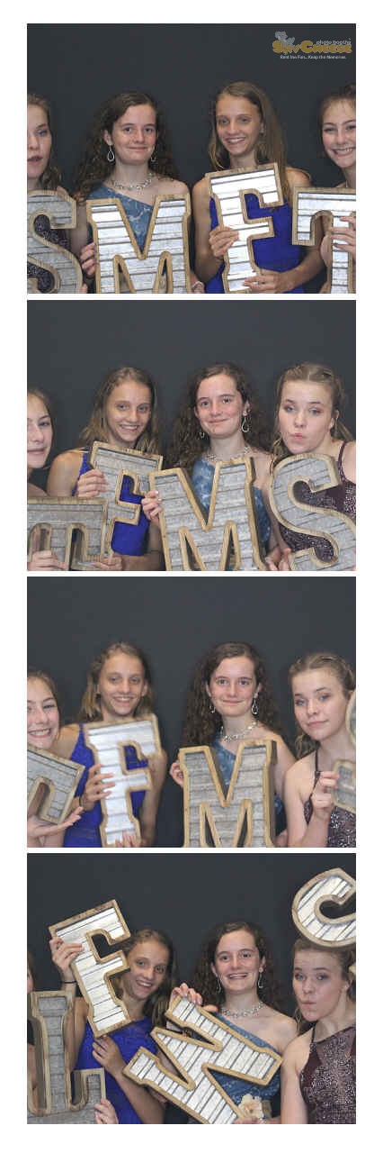 Turkeyfoot Middle 8th Grade Graduation | View more photos from the event at gallery.saycheesephotobooth.com/u/SayCheesePhotoBooth/Turkeyfoot-Middle-8th-Grade-Graduation