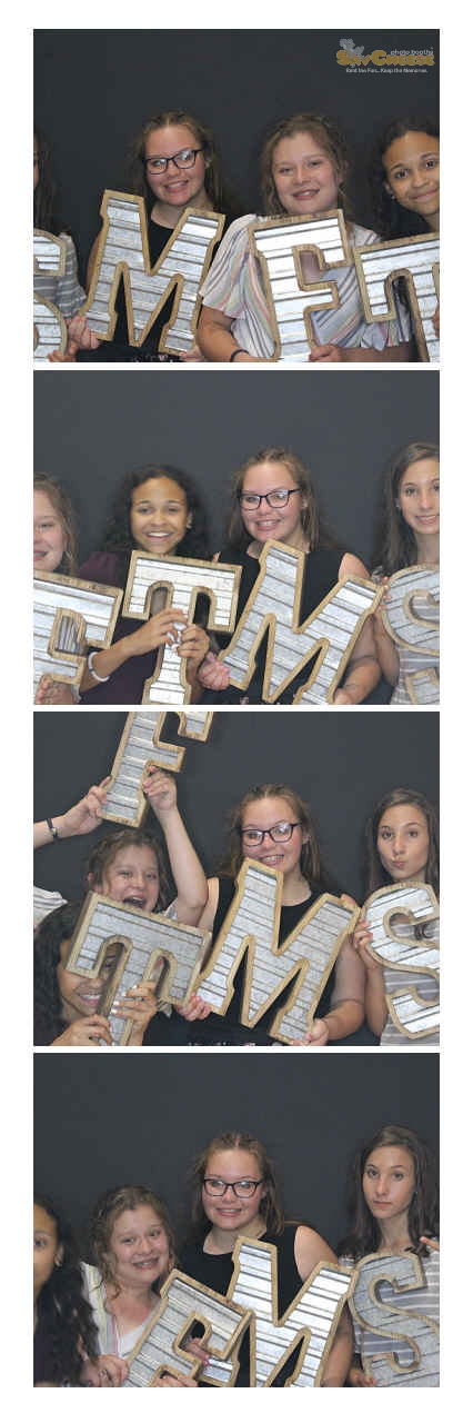 Turkeyfoot Middle 8th Grade Graduation | View more photos from the event at gallery.saycheesephotobooth.com/u/SayCheesePhotoBooth/Turkeyfoot-Middle-8th-Grade-Graduation