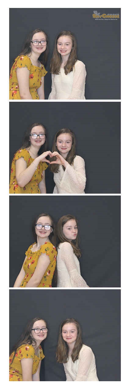 Turkeyfoot Middle 8th Grade Graduation | View more photos from the event at gallery.saycheesephotobooth.com/u/SayCheesePhotoBooth/Turkeyfoot-Middle-8th-Grade-Graduation
