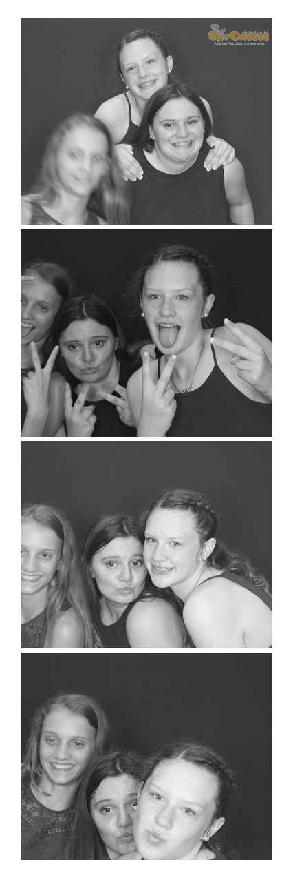 Turkeyfoot Middle 8th Grade Graduation | View more photos from the event at gallery.saycheesephotobooth.com/u/SayCheesePhotoBooth/Turkeyfoot-Middle-8th-Grade-Graduation