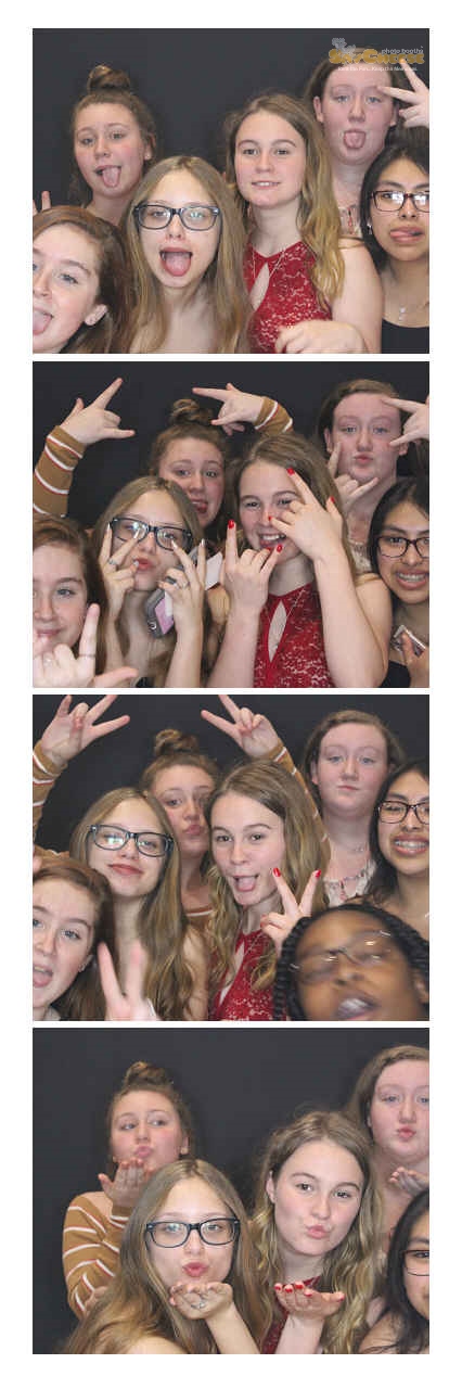 Turkeyfoot Middle 8th Grade Graduation | View more photos from the event at gallery.saycheesephotobooth.com/u/SayCheesePhotoBooth/Turkeyfoot-Middle-8th-Grade-Graduation