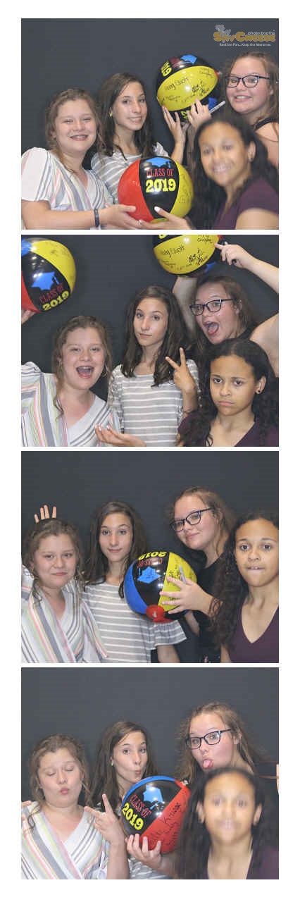 Turkeyfoot Middle 8th Grade Graduation | View more photos from the event at gallery.saycheesephotobooth.com/u/SayCheesePhotoBooth/Turkeyfoot-Middle-8th-Grade-Graduation