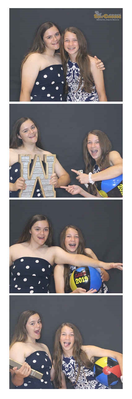 Turkeyfoot Middle 8th Grade Graduation | View more photos from the event at gallery.saycheesephotobooth.com/u/SayCheesePhotoBooth/Turkeyfoot-Middle-8th-Grade-Graduation