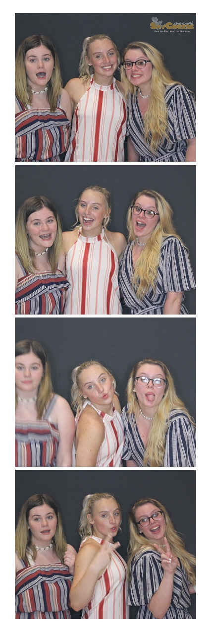 Turkeyfoot Middle 8th Grade Graduation | View more photos from the event at gallery.saycheesephotobooth.com/u/SayCheesePhotoBooth/Turkeyfoot-Middle-8th-Grade-Graduation