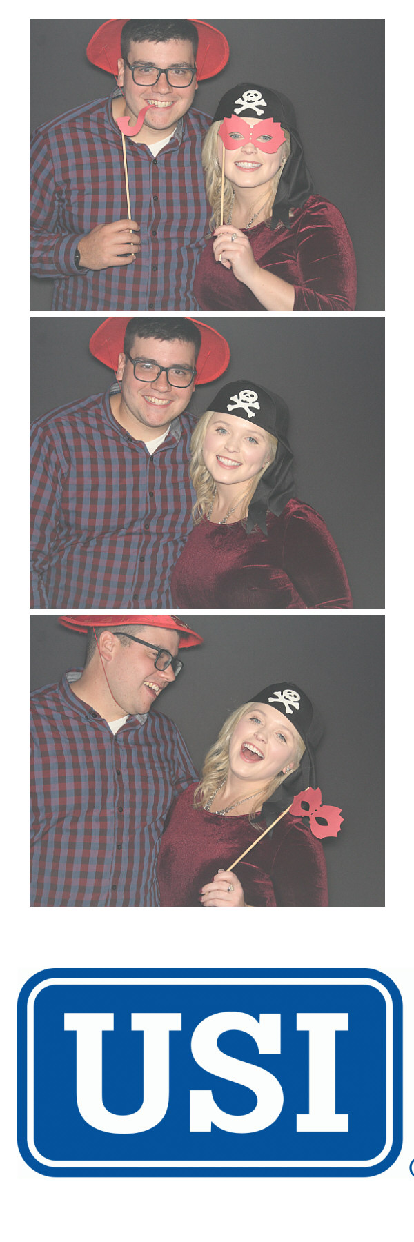 USI Insurance Holiday Party  | View more photos from the event at gallery.saycheesephotobooth.com/u/SayCheesePhotoBooth/USI-Insurance-Holiday-Party