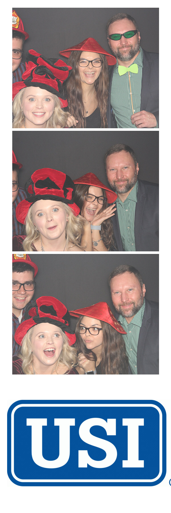 USI Insurance Holiday Party  | View more photos from the event at gallery.saycheesephotobooth.com/u/SayCheesePhotoBooth/USI-Insurance-Holiday-Party
