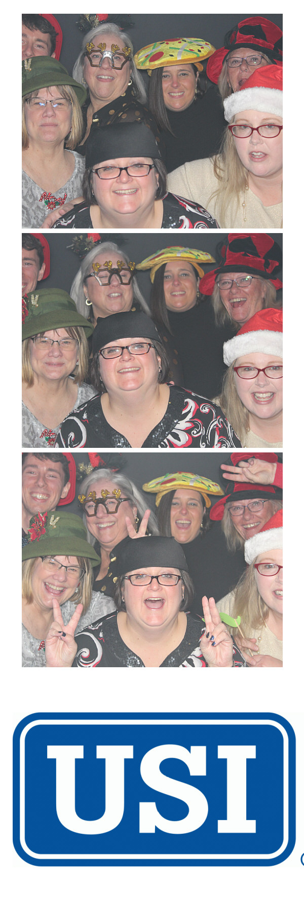 USI Insurance Holiday Party  | View more photos from the event at gallery.saycheesephotobooth.com/u/SayCheesePhotoBooth/USI-Insurance-Holiday-Party