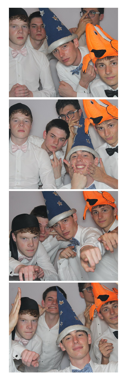 Ursuline Prom 2019 | View more photos from the event at gallery.saycheesephotobooth.com/u/SayCheesePhotoBooth/Ursuline-Prom-2019