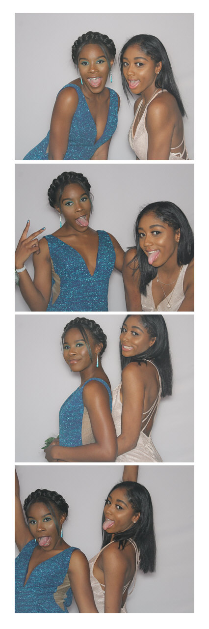 Ursuline Prom 2019 | View more photos from the event at gallery.saycheesephotobooth.com/u/SayCheesePhotoBooth/Ursuline-Prom-2019