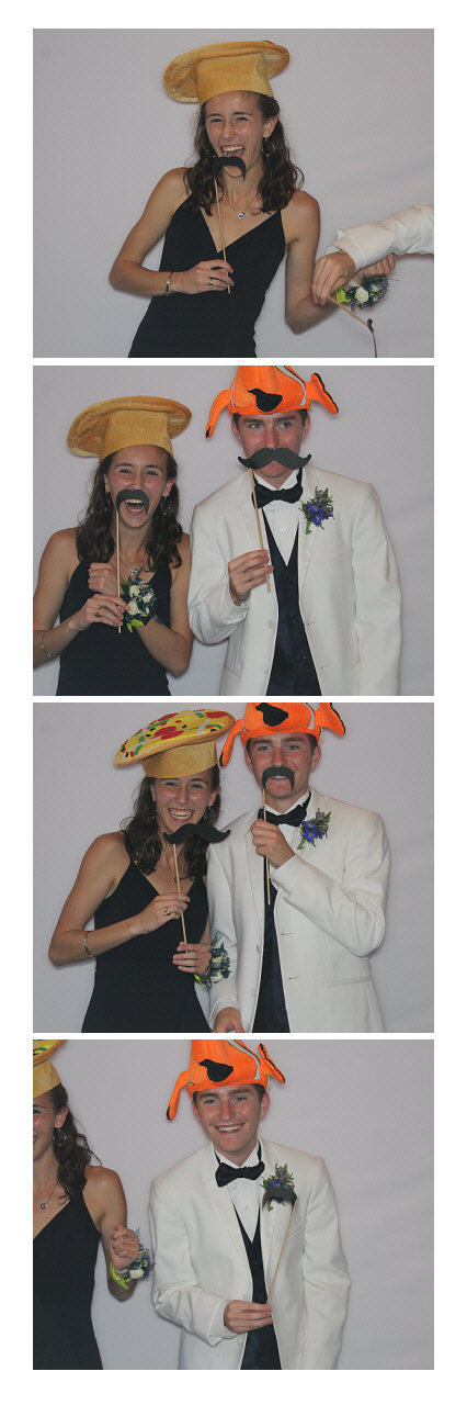 Ursuline Prom 2019 | View more photos from the event at gallery.saycheesephotobooth.com/u/SayCheesePhotoBooth/Ursuline-Prom-2019