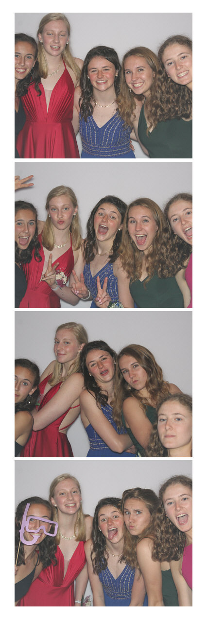 Ursuline Prom 2019 | View more photos from the event at gallery.saycheesephotobooth.com/u/SayCheesePhotoBooth/Ursuline-Prom-2019